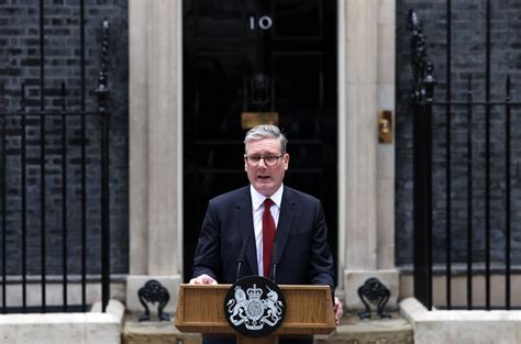 Keir Starmer promete una “renovación nacional” del Reino Unido .